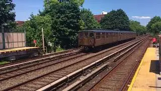 Historic AB Standard/D-Type Triplex subway cars on the Parade of Trains @ Neck Rd.