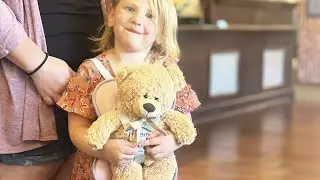 Teddy bear lost at Statesboro farmer’s market reunited with girl