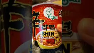 Nongshim Vegan Shin Noodle Soup