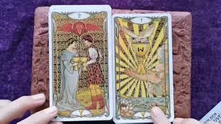 Golden Art Nouveau Tarot, by Giulia Massaglia. No sound. Quick Flip Through. Natural Light.