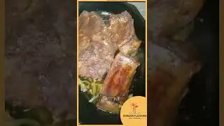 Knuspriges Vergn&uuml;gen, zarte Umarmung: Horizon Flavours gebratenes Schweinefleisch #schweinefleisch