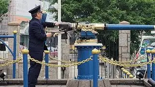 Noonday Gun 午炮 by Jardine Matheson Causeway Bay Typhoon Shelter Hong Kong China 銅鑼灣避風塘 香港 中国