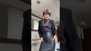 Julia Woo = Over50 Nylon Model & high heels fashion Model || Influencer Bio Lifestyle 