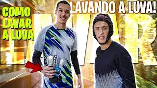 COMO LAVAR A SUA LUVA DE GOLEIRO PELA PRIMEIRA VEZ!