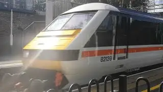 Intercity Swallow livery 82139 & 90001 pass Tring - 19/08/22