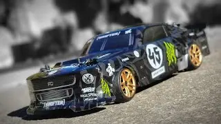 1/18 RC HBX 2188A drifting in the garage
