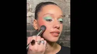 Unpredictable Makeup Pairs P1: Mint Eye + Red Cheek