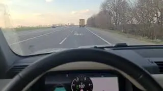 Defender 2020 110 Adaptive Cruise Assist on highway, real-life test