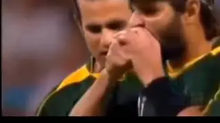 Top 10 Cheating moments in cricket