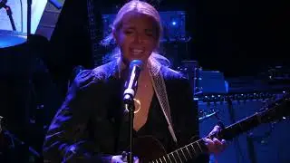I'm WIth Her performs 'Only Love Can Break Your Heart' at the AmericanaFest Salute to Neil Youn