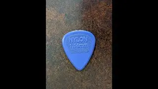 SE_v29_e5 pick sound profiles: Jim Dunlop 1.14 nylon purple