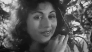 Tarana - Yun Chhup Chhup Ke Mera Aana