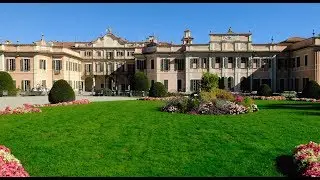 Palazzo Estense, Varese - Italy: Views and walk throughs