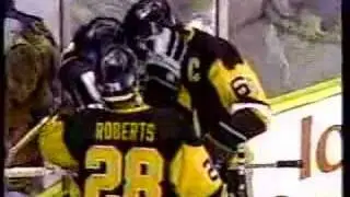 Mark Recchi scores late against the New Jersey Devils 1991