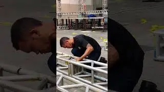 montagem da estrutura e palco do baile GrenGo em fortaleza