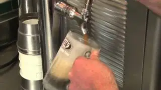 A&W shows off method of making root beer float