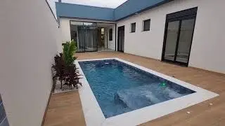 Belíssima casa em condomínio à venda com vista privilegiada!