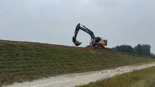 S19_humusowanie i profilowanie skarp, row&oacute;w; roboty na terenie utrzymaniowym