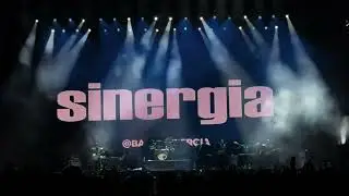 Sinergia teloneando a System of a Down