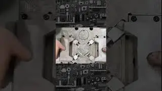 Direction changing movement of the injection mold slider