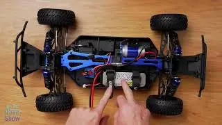 Legendary RC truck 30 kph 1:8 scale, fast, waterproof and fun!