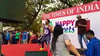 Happy Street - Bollywood - Zumba - Pyaar Ka Signal