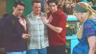 Phoebe&rsquo;s water breaks 🤰| Friends Forever