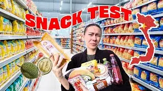 WIR TESTEN Convenience-Store-Süßigkeiten in Vietnam 🇻🇳 (TOP oder FLOP?)