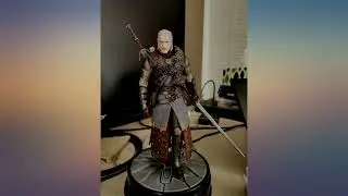 Dark Horse Deluxe The Witcher 3: Wild Hunt: Geralt Grandmaster Ursine Figure revieww