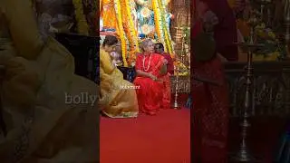 Jaya Bachchan Arrives At Duga Puja
