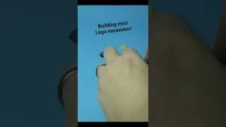 Building Mini Lego Excavator!