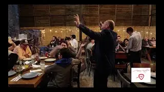 Tony Mej&iacute;a , &uml;Ale Guzm&aacute;n&uml;