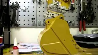 CAT 374 quick coupler