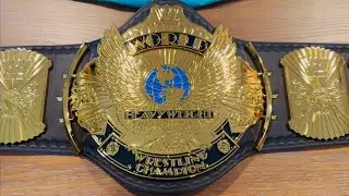 WWE Winged Eagle Championship Black V2 Autographed by Bret Hart review