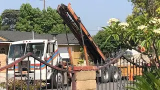 Throwback from 2020: Private Hauler roaring diesel Pete 310 roll off