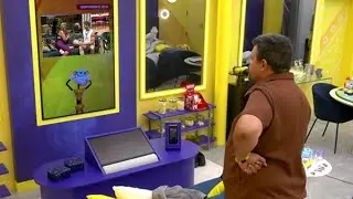 BABU FLAGRA SOLANGE FALANDO Q TEM NOJO DÁ COMIDA DELE E EXPULSA ELA DO VIP: 
