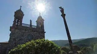 2025 Galicia - Llamada a misa en la iglesia de San Juan Bautista de Cerdedo