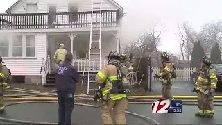 Fire breaks out at vacant Warwick home