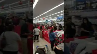 Crazy black friday at Walmart! 2016