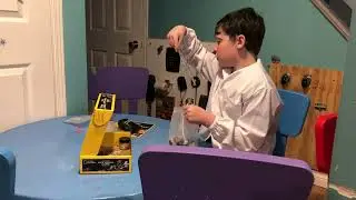Unboxing the National Geographic Ultimate Rock, Mineral & Fossil Activity Kit - Part 2