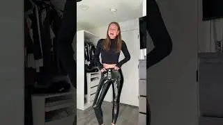 or catwoman 🐈&zwj;⬛ #leatherpants #latexpants #halloweencostume #spookyseason
