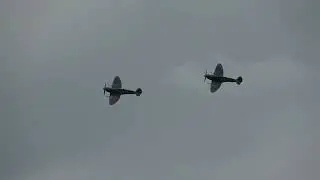 SUPERMARINE SPITFIRE MH415 & SUPERMARINE SPITFIRE MK VC THE VICTORY SHOW 2022 (4K)