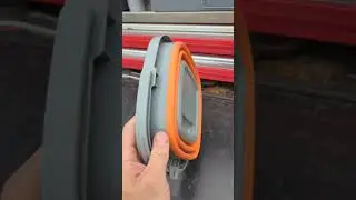 Collapsible bucket for service bag #tech #servicetruck #tools #diy #diytools #plumbingtime #plumbing