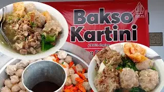 PUAS BANGET MAKAN BAKSO DISINI TOPING IGA DAN TETELAN DAGINGNYA MELIMPAH || BAKSO KARTINI