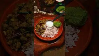 Add salt and grind the leaves so that they do not turn green..🌿 | Sarang Family | Dakshina