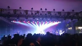 B praak live