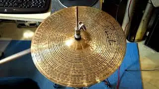 Paiste Dark Energy Hi Hat 15&ldquo; Quick Demo (1120g/1727g top/bottom)
