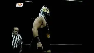 CMLL 2009 08 10  Místico vs Averno