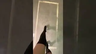 The sound of walking in high-heels boots on hard floors