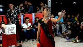 Juara ke_2 lomba Karoke Ratu andini cover Jerah persi Putri DA.kesalhan teknis Tidak sampai habis